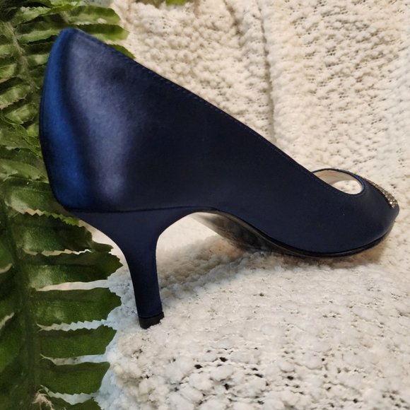 Caparros Womens Oz Peep Toe Classic Pumps, Blue Satin w/Silver Rhinestones 5.5M - Picture 6 of 16